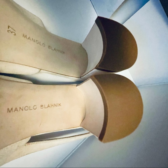 π‘MANOLO Allurasa slingback nude/cream suede, 2β stacked heel SZ 7. - Picture 9 of 14